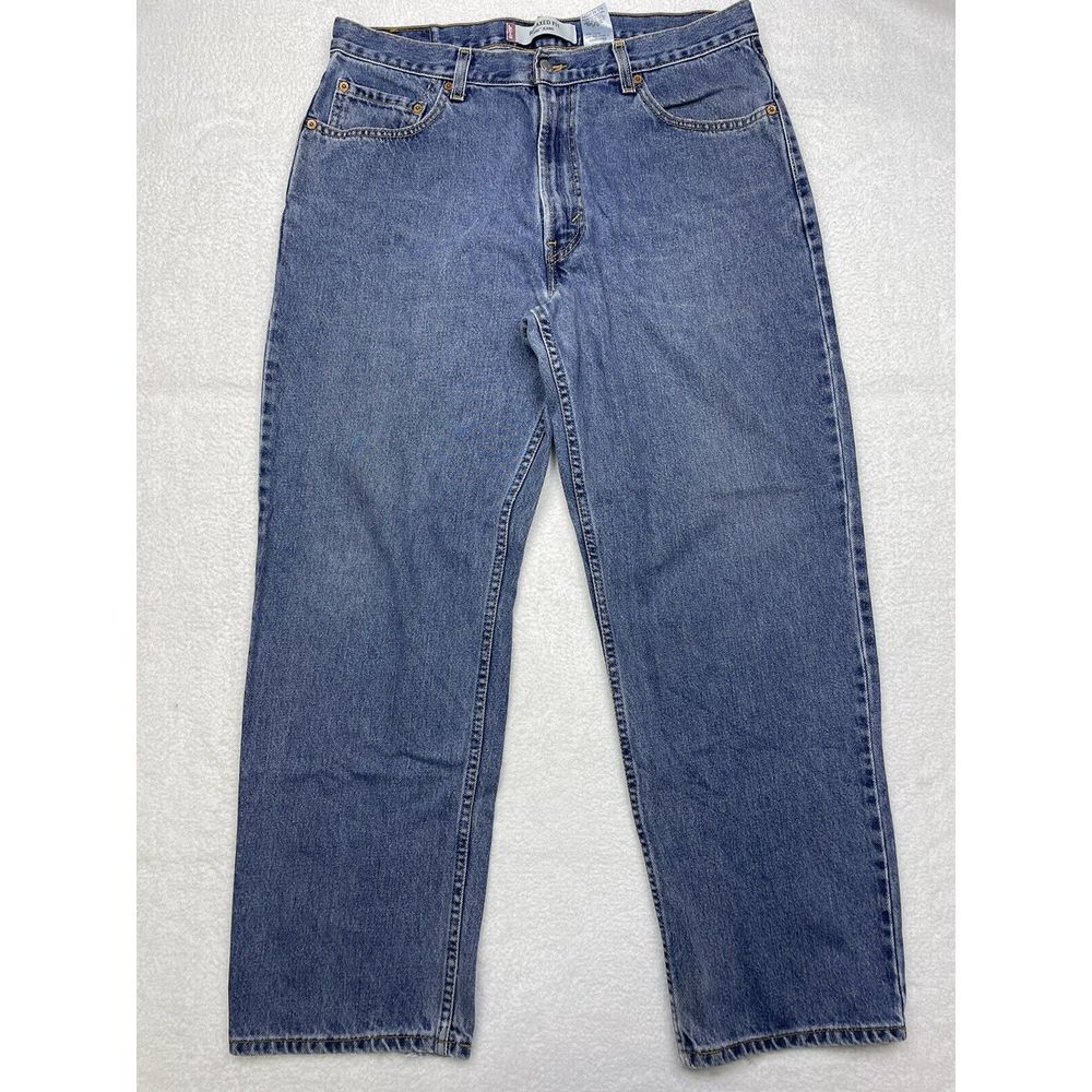 Levis VTG 550 Men Blue Med Wash Relaxed Wide Leg Jeans size 36Wx30L.